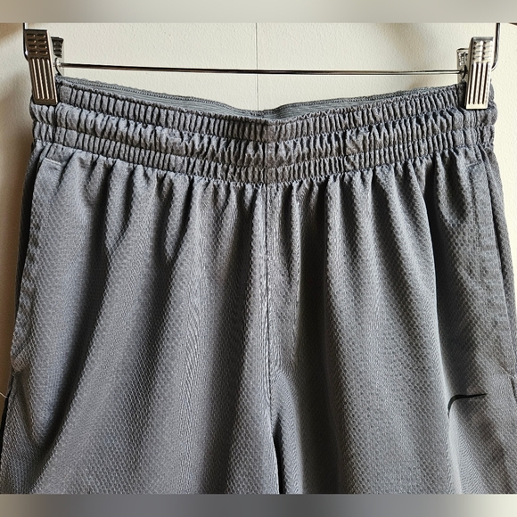 Nike Dri-Fit Athletic Shorts in Men's M - Picture 5 of 12